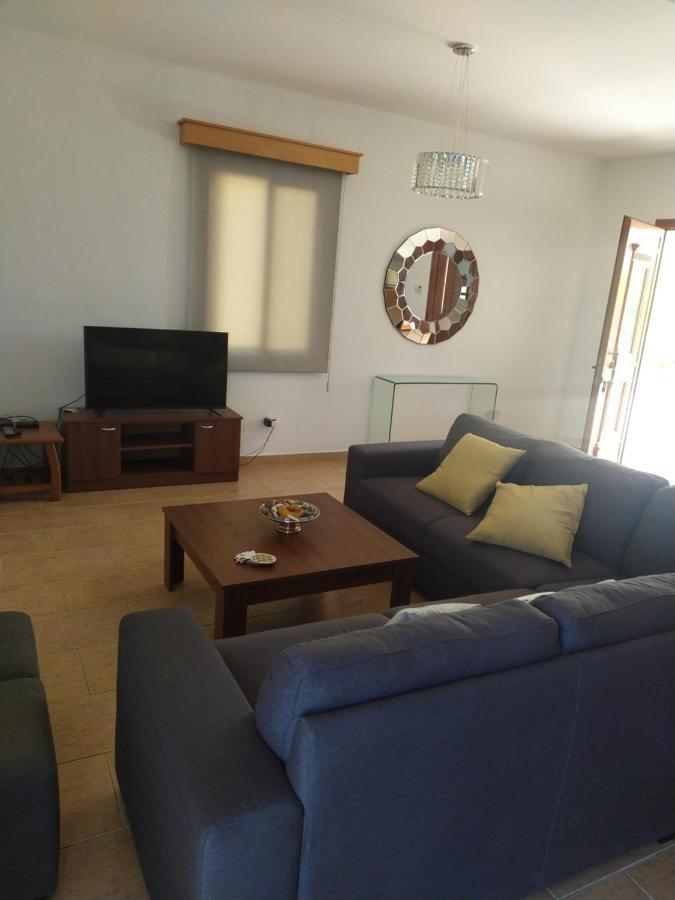Marilia 1 Villa Polis Exteriör bild